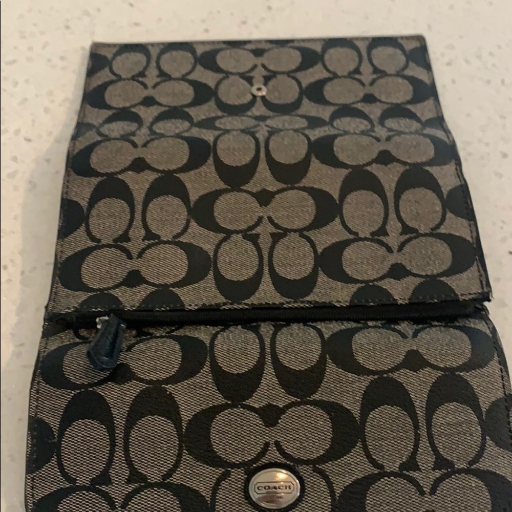 Wallet - Picture 3 of 4